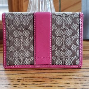 NWT COACH SIGNATURE CARD CASE